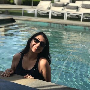 Meet your Posher, Briana